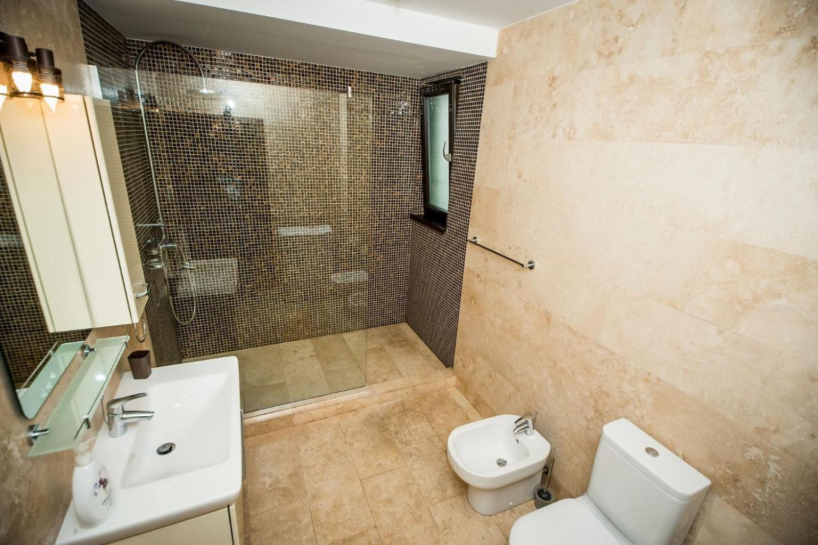 Apartament Sweet Luxury Galaţi Exteriör bild